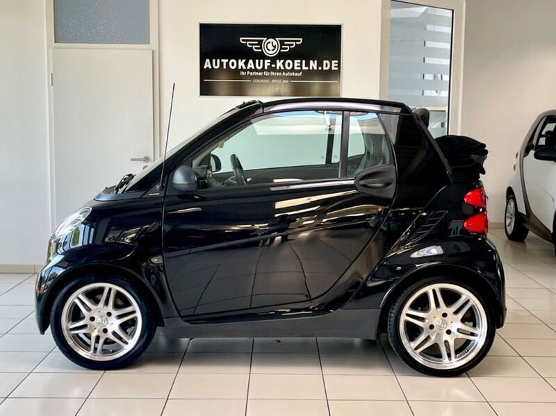 Schwarz Gebraucht 2009 Smart ForTwo Cabrio Brabus Cabrio | 7.590 € (Etwas zu teuer) - Bild 1/4