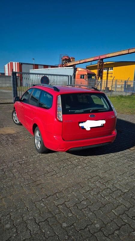 Second-hand Ford Focus 109 CP (80 kW) 2010 Roșu Break