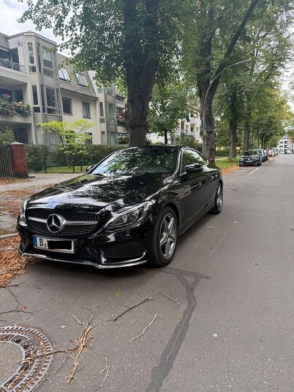 Schwarz Gebraucht 2016 Mercedes C180 Edition 1 Coupé | 19.500 € (Fairer Preis) - Bild 1/4