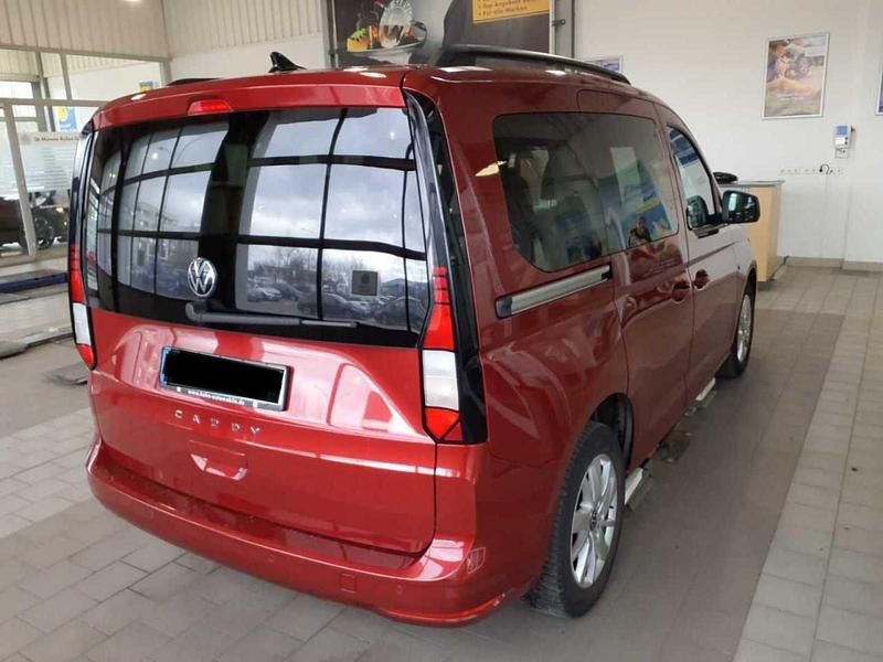 Gebraucht VW Caddy Life 102 PS (75 kW) 2021 Rot Van / Kleinbus