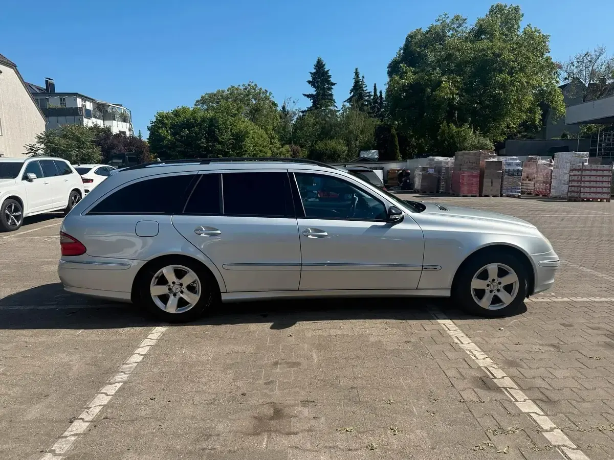 Brugt Mercedes E280 190 HK (139 kW) 2007 Sølv Stationcar