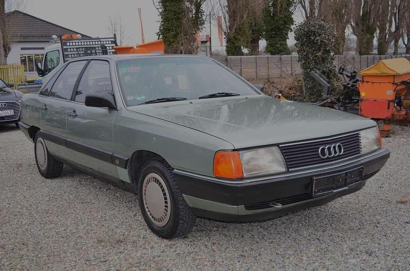 Gebraucht Audi 100 90 PS (66 kW) 1984 Topasgrün metallic Limousine