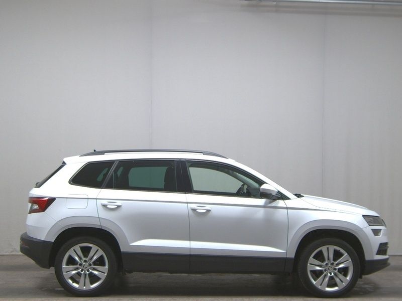 Weiss Gebraucht 2019 Skoda Karoq Style SUV | 16.980 € (Guter Preis) - Bild 1/4