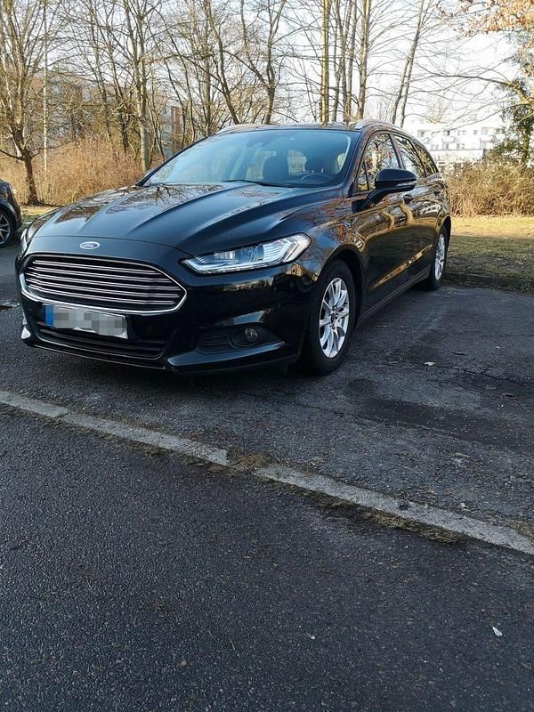 Gebraucht Ford Mondeo Titanium 150 PS (110 kW) 2015 Schwarz Kombi