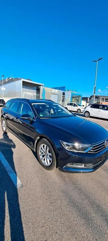 Gebraucht VW Passat 150 PS (110 kW) 2015 Blau Kombi