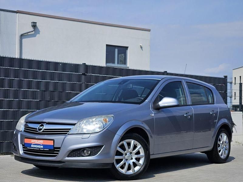 Silber Gebraucht 2009 Opel Astra Edition Limousine | 2.950 € (Fairer Preis) - Bild 1/4