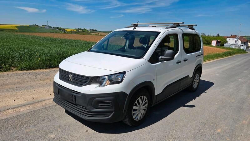 Weiß Gebraucht 2019 Peugeot Rifter Van / Kleinbus | 9.500 € (Fairer Preis) - Bild 1/4