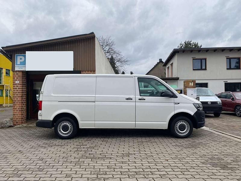 Gebraucht VW Transporter 84 PS (61 kW) 2017 Candyweiß Van