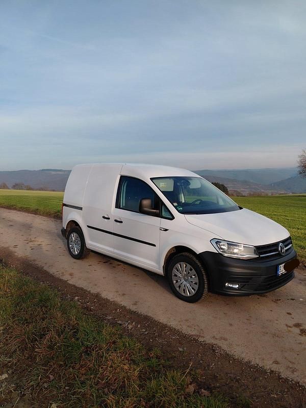 Weiß Gebraucht 2017 VW Caddy Van / Kleinbus | 9.200 € (Superpreis) - Bild 1/4