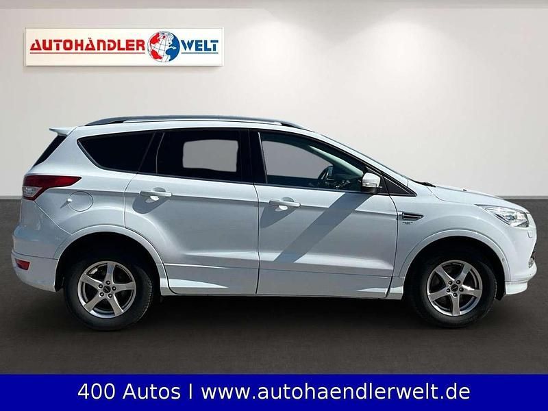 Gebraucht Ford Kuga Individual 163 PS (119 kW) 2014 Weiß SUV
