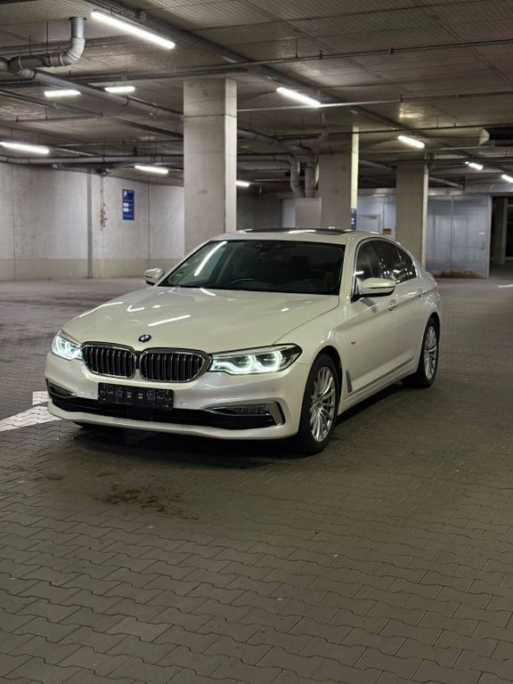 Weiß Gebraucht 2017 BMW 525 Luxury Line Limousine | 26.000 € (Fairer Preis) - Bild 1/4
