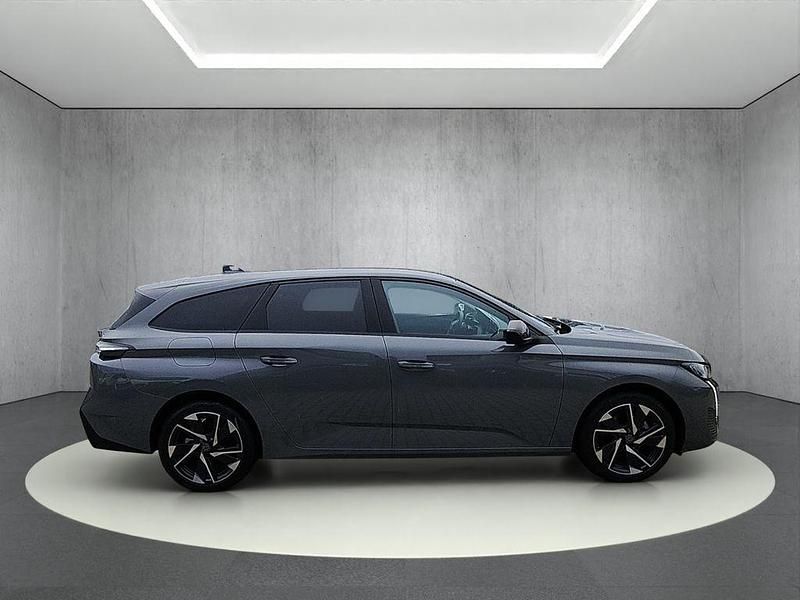 Gebraucht Peugeot 308 Allure 131 PS (96 kW) 2024 Grau Kombi
