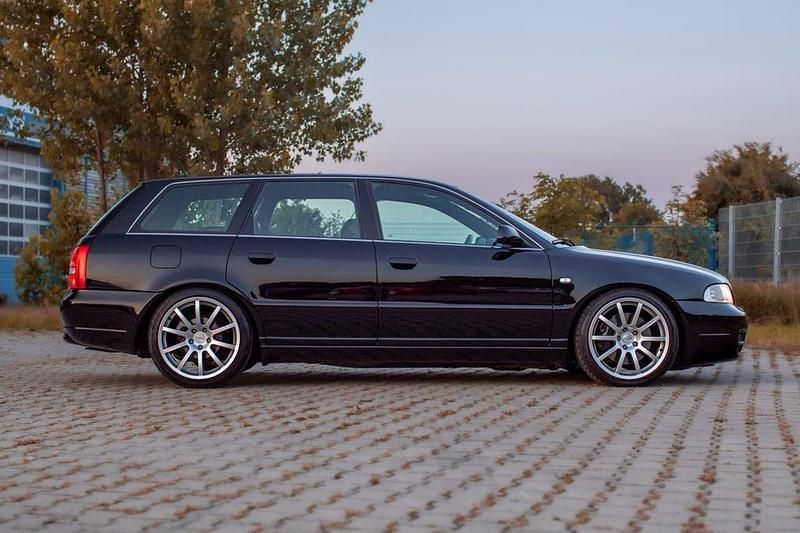 Gebraucht Audi S4 Sport 265 PS (194 kW) 2001 Schwarz Limousine