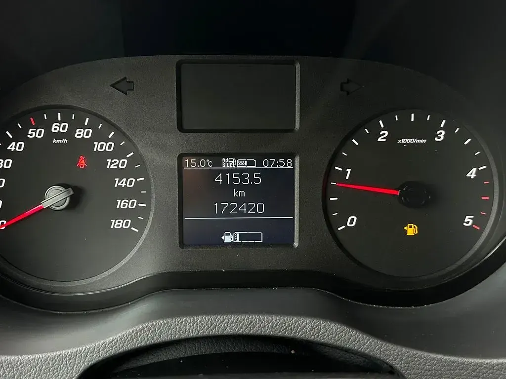 Gebraucht Mercedes Sprinter 143 PS (105 kW) 2019 Orange Van