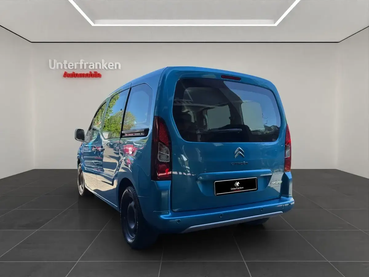 Gebraucht Citroën Berlingo SELECTION 92 PS (67 kW) 2015 Blau Van / Kleinbus