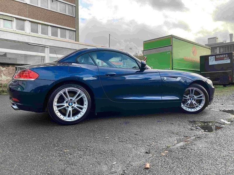 Gebraucht BMW Z4 Basis 306 PS (225 kW) 2010 Blau Cabrio
