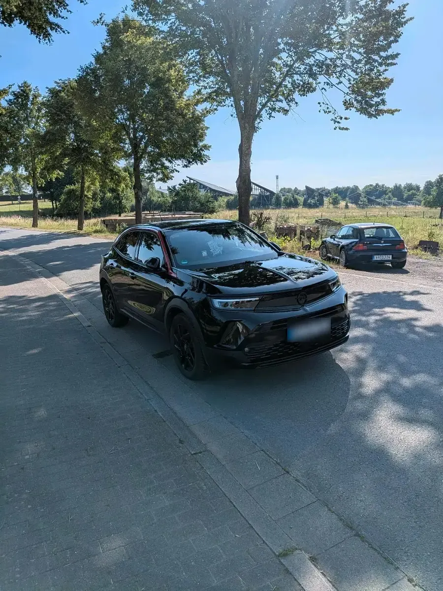 Gebraucht Opel Manta 95 kW (130 PS) 2022 Schwarz SUV