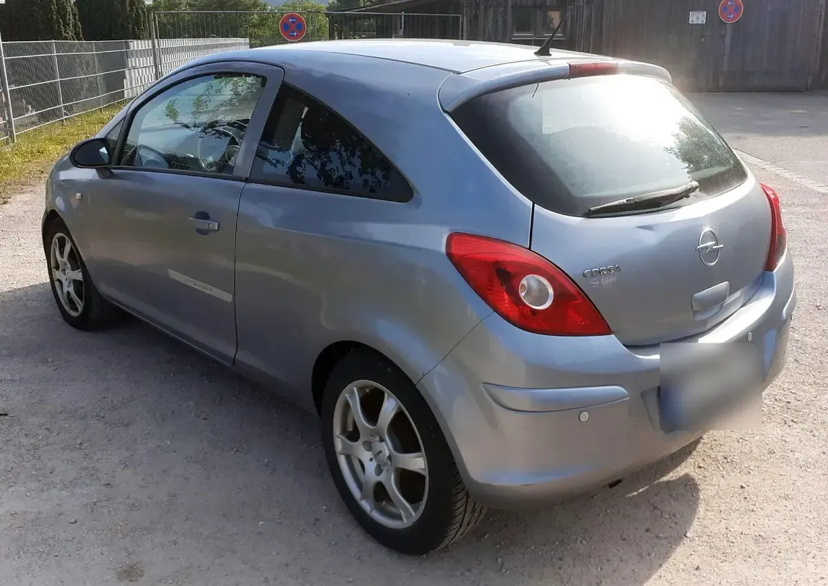 Gebraucht Opel Corsa 80 PS (58 kW) 2009 Grau Kleinwagen