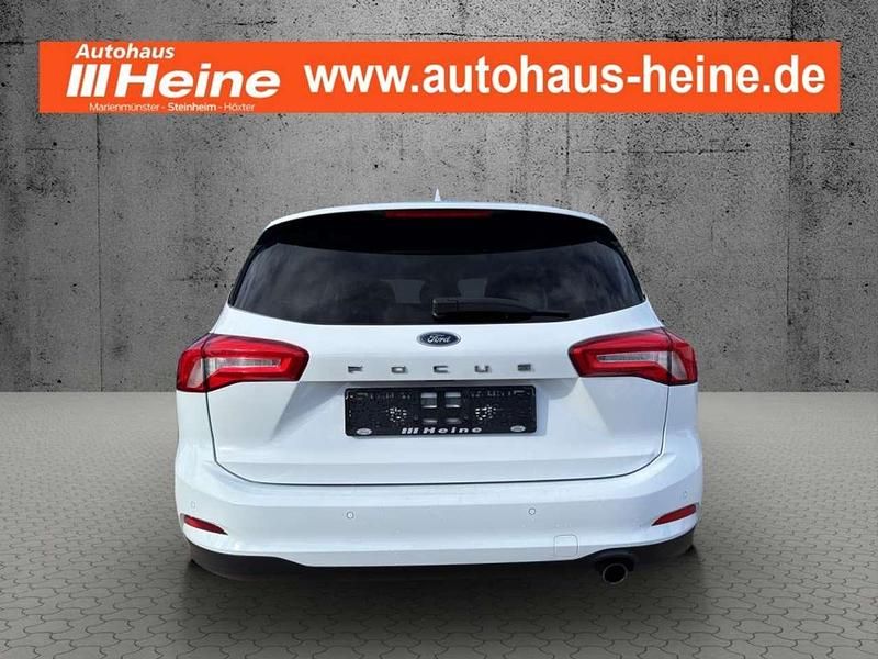 Gebraucht Ford Focus Titanium 150 PS (110 kW) 2019 Frostweiß Kombi