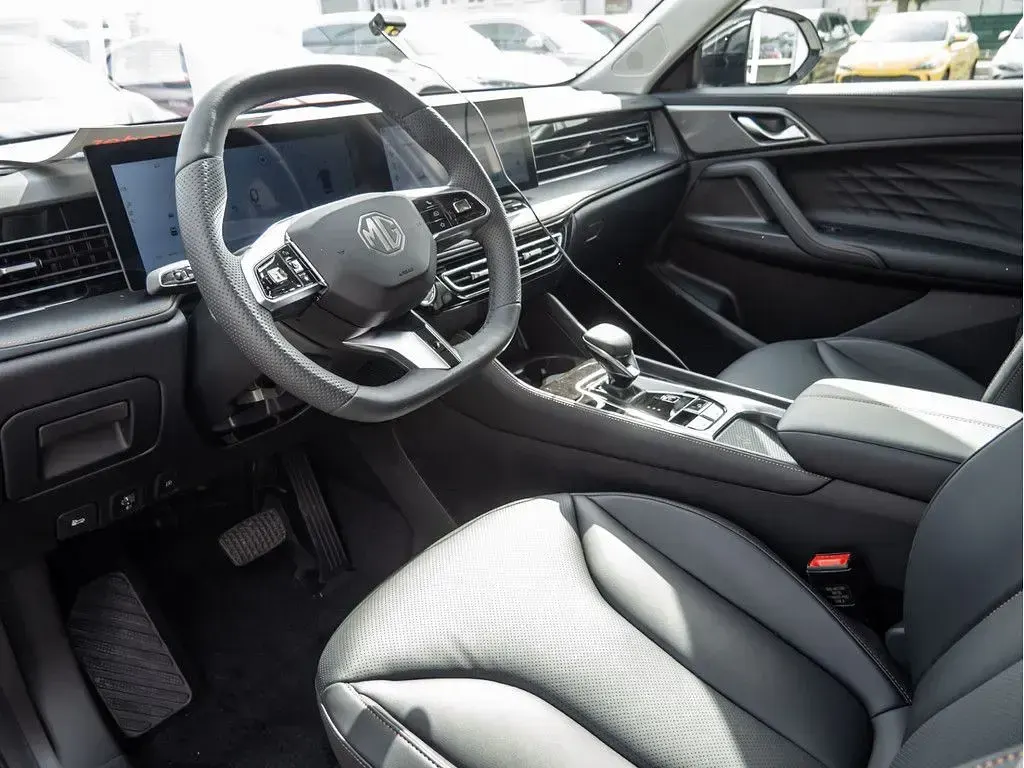Nuova MG HS Luxury 272 CV (200 kW) 2026 Bianco SUV