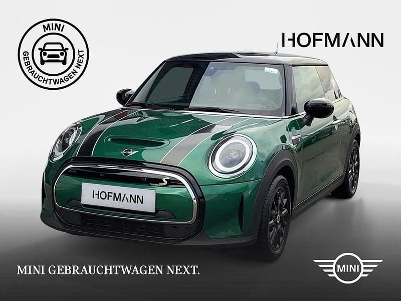 Gebraucht Mini Cooper SE Classic 135 kW (184 PS) 2023 British racing green metallic Kleinwagen