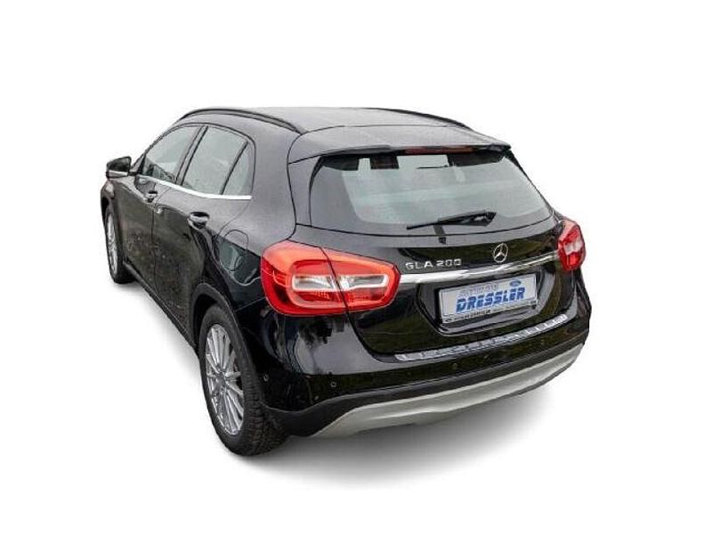 Gebraucht Mercedes GLA200 156 PS (114 kW) 2016 Schwarz SUV