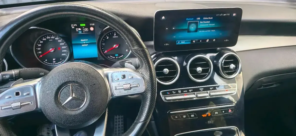 Gebraucht Mercedes GLC300 306 PS (225 kW) 2020 SUV