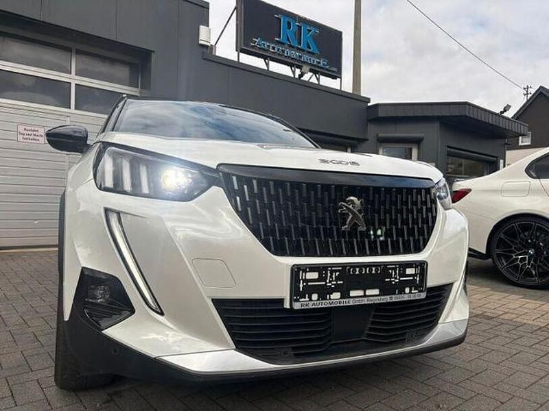 Weiß Gebraucht 2021 Peugeot 2008 GT-line SUV | 17.900 € (Fairer Preis) - Bild 1/4