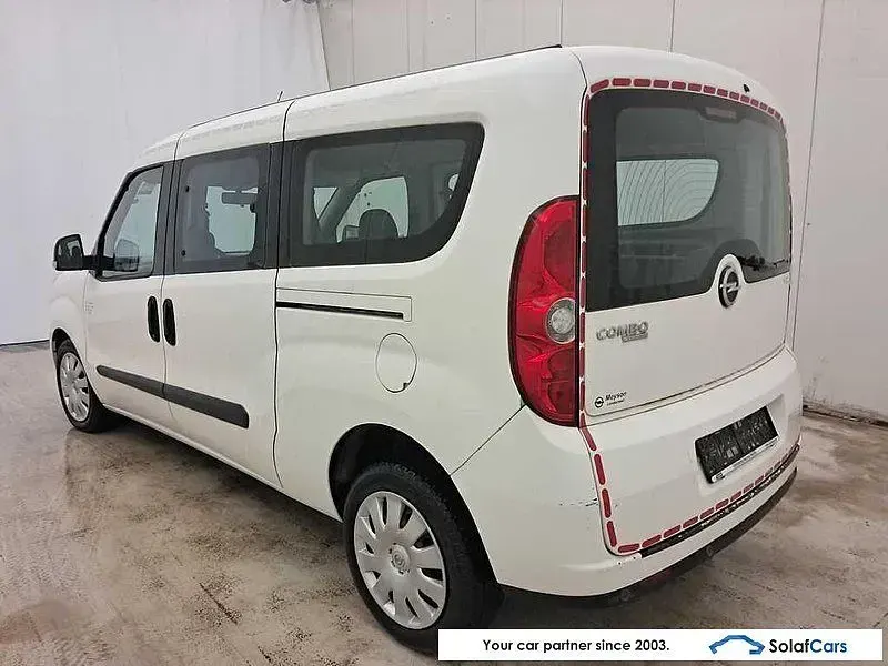 Gebraucht Opel Combo 95 PS (69 kW) 2017 Weiß Van / Kleinbus