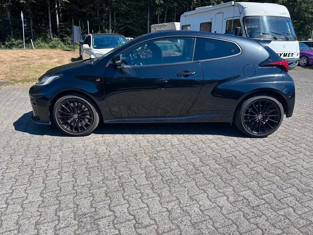 Gebraucht Toyota Yaris 261 PS (191 kW) 2023 Schwarz Kleinwagen