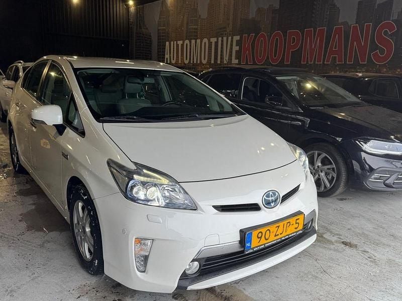 Weiß Gebraucht 2012 Toyota Prius Limousine | 5.350 € (Superpreis) - Bild 1/4