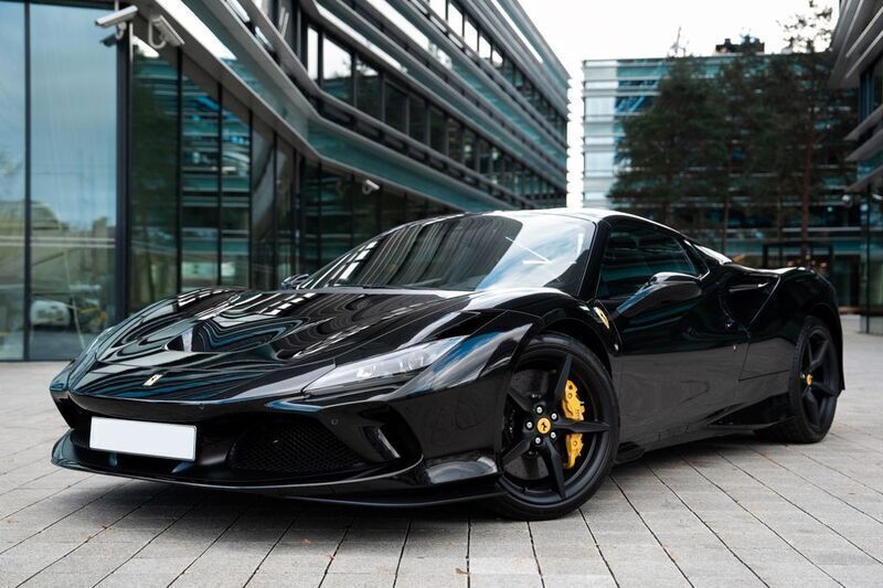 Gebraucht Ferrari F8 721 PS (530 kW) 2023 Schwarz Cabrio