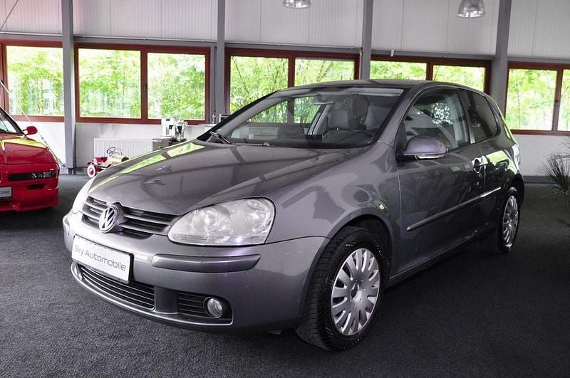 Grau Gebraucht 2006 VW Golf V Limousine | 1.850 € (Guter Preis) - Bild 1/4