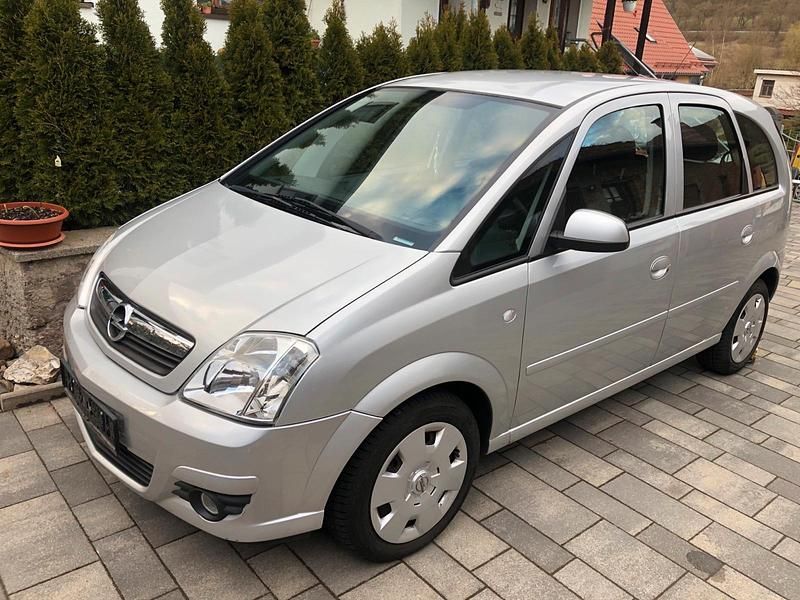 Używany Opel Meriva 105 KM (77 kW) 2008 Srebrny Minivan