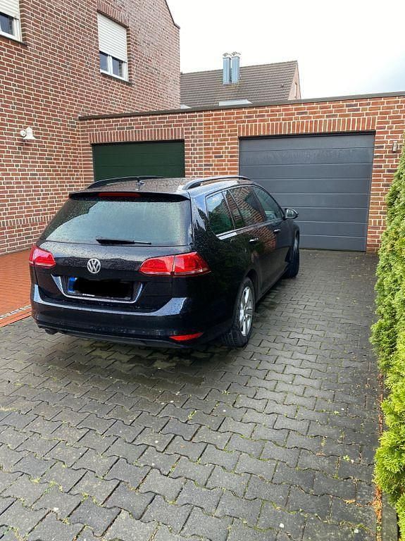 Schwarz Gebraucht 2016 VW Golf Alltrack Kombi | 8.900 € - Bild 1/4