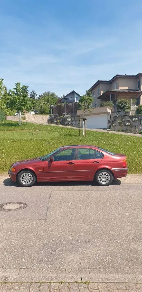 Gebraucht BMW 318 118 PS (86 kW) 1998 Rot Limousine