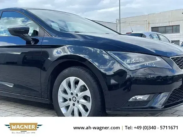 Second-hand Seat Leon Style 110 CP (80 kW) 2015 Negru Berlinǎ