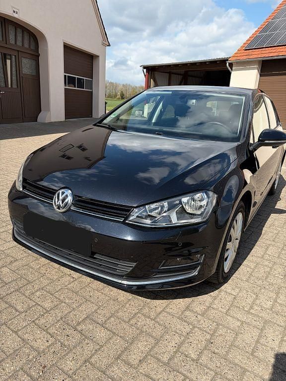 Gebraucht VW Golf VII LOUNGE 125 PS (91 kW) 2016 Schwarz Kombi