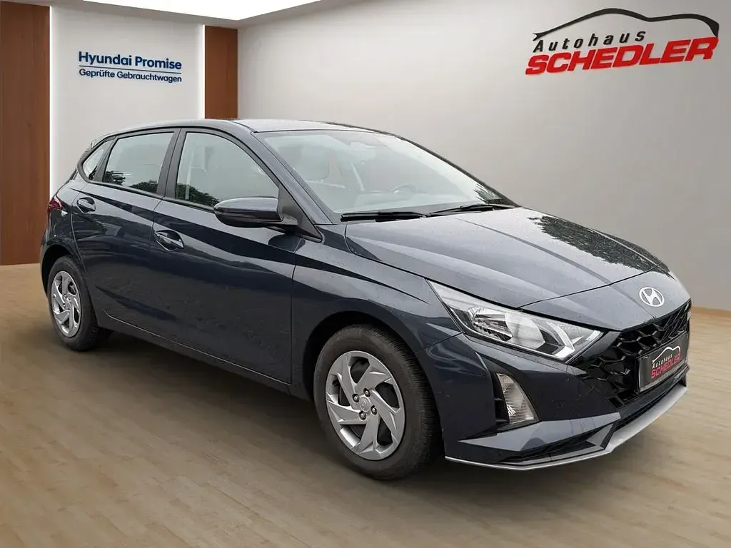 Gebraucht Hyundai i20 Select 101 PS (74 kW) 2025 Grau Kleinwagen