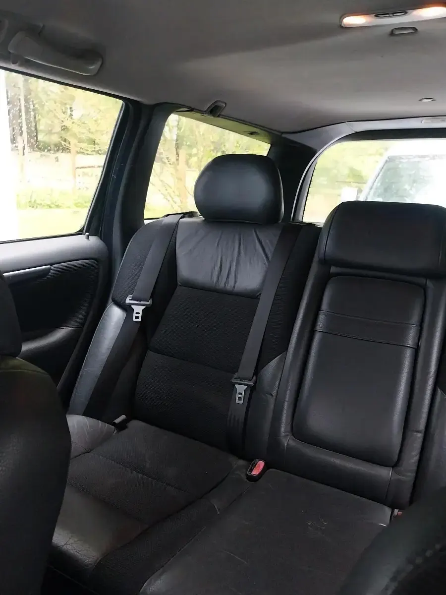 Używany Volvo V70 160 KM (117 kW) 2007 Czarny Kombi