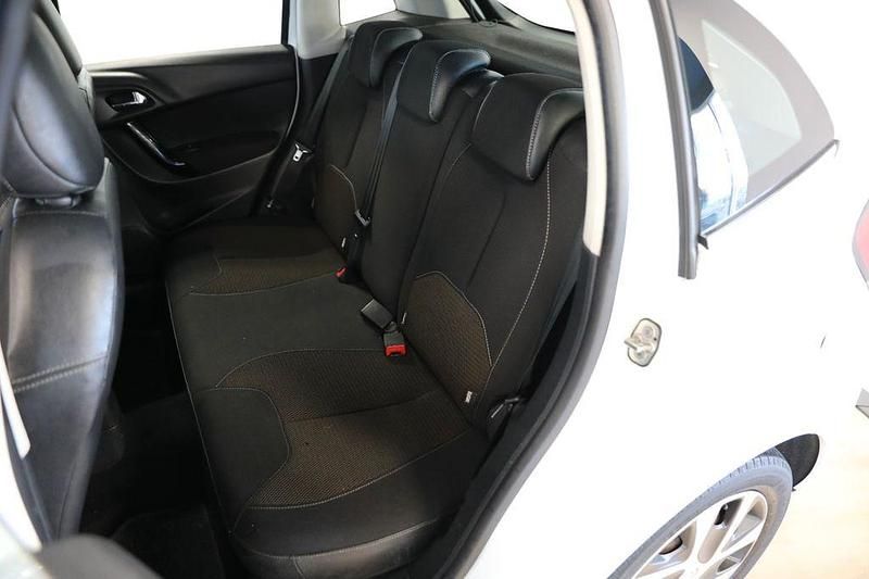 Second-hand Citroën C3 SELECTION 92 CP (67 kW) 2012 Alb Berlinǎ