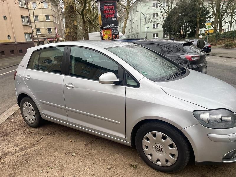 Gebraucht VW Golf VI 140 PS (102 kW) 2009 Silber Kleinwagen