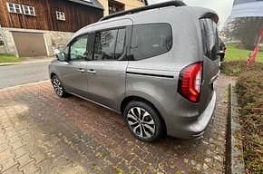 Używany Renault Kangoo Intens 95 KM (69 kW) 2021 Szary Minivan