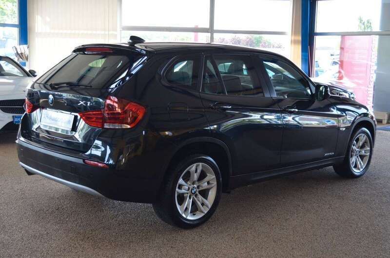 Gebraucht BMW X1 Sport Line 177 PS (130 kW) 2011 Schwarz SUV