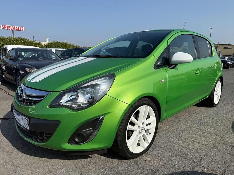 Second-hand Opel Corsa 101 CP (74 kW) 2012 Verde Hatchback