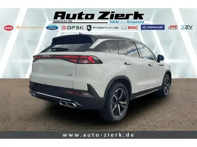 Używany Baic X75 177 KM (130 kW) 2024 Biały SUV