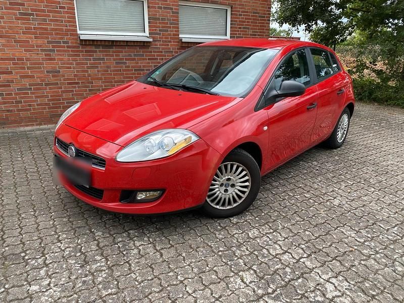 Rot Gebraucht 2009 Fiat Bravo Kleinwagen | 995 € (Superpreis) - Bild 1/4