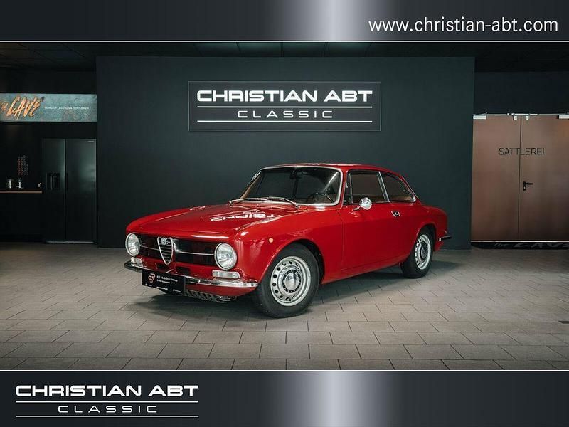 Rot Gebraucht 1972 Alfa Romeo GT Junior Coupé | 34.900 € - Bild 1/4