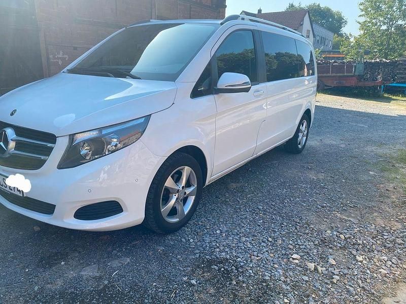 Gebraucht 2018 Mercedes V220 Van / Kleinbus | 29.999 € (Superpreis) - Bild 1/4