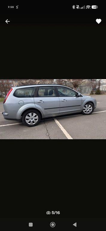 Używany Ford Focus 101 KM (74 kW) 2005 Srebrny Kombi